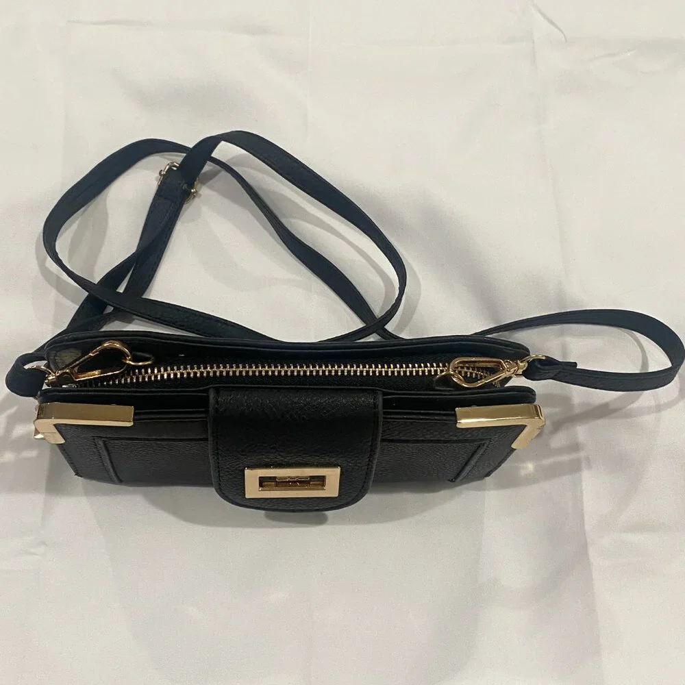Bottari USA Crossbody Wallet Purse Turnlock Gold Hardware Black OS - Picture 5 of 11